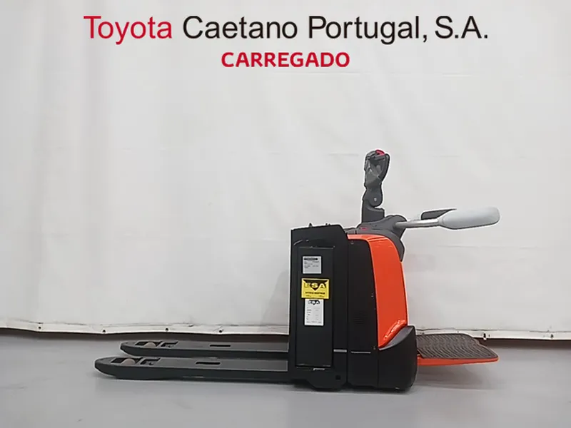 Porta-Paletes Elétrico LPE200Z 2015