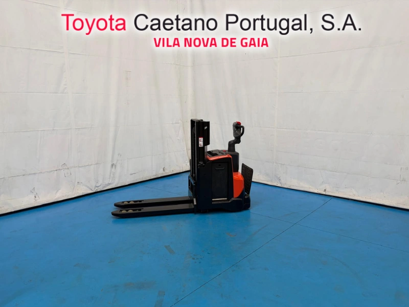 Stacker Elétrico SWE200D – 6550239